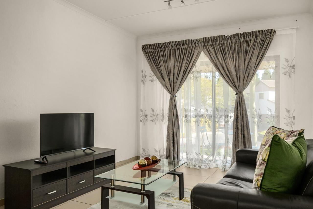 V&S Apartments - Immaculate Luxury Apartment In Fourways, Johannesburg Sandton Exteriér fotografie